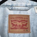 Levi's Levi’s Jean Jacket Ex-Boyfriend Trucker Jean Jacket Size XL w/Embroidery on Back Photo 7