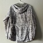 New Balance NB Size Large Gray Multi Gray Colored Running Rain Jacket Photo 7