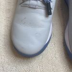 Clove nursing shoes Size 8 Photo 1