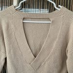 Hippie Rose  tan Sweater size M Photo 3
