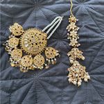 Indian Pakistani Gold and Pearl bridal headpiece Jewelry Set Photo 0