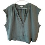 Aerie Sleeveless Plunge Split Neck Raw Hem Crop Top Green Women's Size Medium Photo 1
