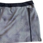 Adidas  Women’s Golf Tennis Skort Size L Striped Pull On Pockets Black White Photo 3