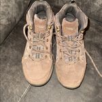 Hi-Tec  Tan and Brown women’s Boots size 8 Photo 3