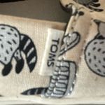 Toms  | limited edition Racoon print slip on sneakers. Size: 8 Photo 13