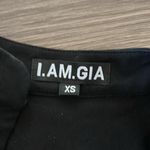 I am gia  black top Photo 1