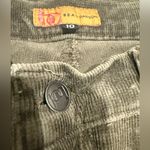 Beau Dawson Olive Bootcut Corduroy Jeans Mid to High Rise. Made in the USA Green Size 10 Photo 3