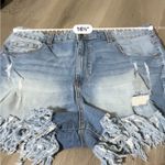 No Boundaries  Light Wash High Rise Raw Fringe Hem‎ Distressed Short Shorts Sz 17 Photo 5
