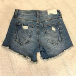 Kendall + Kylie Photo 1