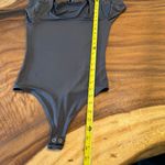 EXPRESS  Body Contour Scoop Neck Long Sleeve Thong Bodysuit, Gray. Size XS Photo 12