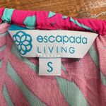 Escapada Bright beachy summer top! Colorful, lightweight, 3/4 sleeves. Beach Party! Photo 2