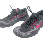 Nike Gray and Pink Running Shoes Womenโs Size 9 Photo 0