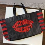 Victoria's Secret NWOT. Gorgeous Victoria’s Secret Sequin Lips travel bag. Photo 0
