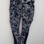 Lululemon  Train Times 7/8 Pant Size 2 Photo 12