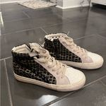 Vintage Havana Black and Gold Sequin High Photo 1