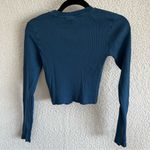 TNA Aritzia Women’s Blue Long Sleeve Ribbed Cropped‎ Shirt Top Size Medium Photo 2