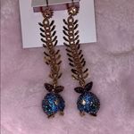 Betsey Johnson  Fish Earrings Photo 1