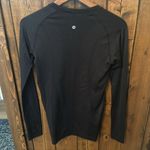 Lululemon  long Sleeve Giants Branded Swiftly, Size 8 Photo 2