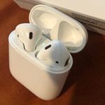 Apple AirPods 2nd Generation Photo 0