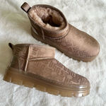 UGG  Classic Ultra Mini Monogram Boots Women’s Size 5 Photo 0