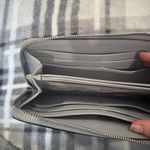 Michael Kors Wallet Photo 3