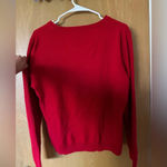Laura Scott  red cable knit fall winter sweater Photo 2