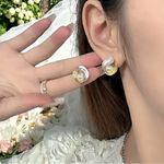 Stunning Single Pair of Elegant Faux Pearl Stud Earrings‎ Chic Vintage Style Gold Photo 2