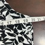 J.Crew Black & White Floral Sleeveless Top Size S Scalloped Hem Overlapped Back Black Photo 4