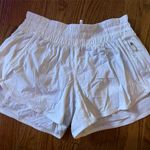 Lululemon Shorts Hotty Hot White Photo 0