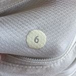 Lululemon Speed Up Shorts- Lined 2.5”- White- Size 6 Photo 3