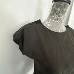Black Beewear Cropped Cap Sleeve Top. Button Epaulette. Cut Out Belly Button. Size L Photo 2