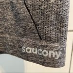 Saucony  Gray Dash Seamless Short Sleeve Top.  Size Small. EUC Photo 5
