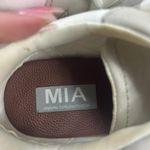 MIA sneakers  Photo 2