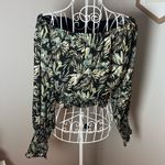 Elliatt  Tropical Leaf Floral Print Long Sleeve Off The Shoulder Crop Top Size S Photo 2