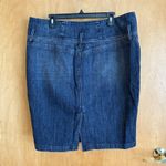 Torrid  Jean Skirt Women's 18‎ Blue Solid Above Knee Pockets Whiskered Denim NWT Photo 3