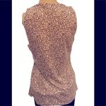 NWOT Very nice Animal print sleeveless shirt. Size XL Photo 1