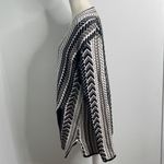 Isaac Mizrahi  Live! Sweater shrug.  It’s like. A blanket! Size Medium. Photo 1