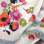 J.JILL embroidered triangle shawl/scarf cream with vivid colors‌‌ White Size M Photo 7