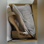 Amazon Essentials Women’s Two Strap Heeled Sandal – Tan, Size 7 Wide Tan Photo 1