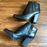 joe's jeans Joe’s Jeans black leather Avryl cut out boots size 8.5 Photo 2