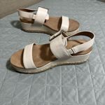 Giani Bernini  Cream Platform Sandals Photo 5