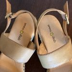 Seven Dials Women's Beige Sandals with Gold Accents Size 9 Photo 1