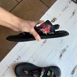 Sanuk  yoga sling sandals black flower design Photo 8