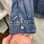 Thread & Supply women's blue denim lightweight medium wash button pocket shirt L Size L Photo 1