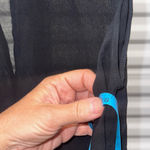 Asymmetrical see Photo 1