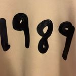 Taylor Swift 1989 Afterglow Yellow Polyester Sweatshirt Size XL Photo 1