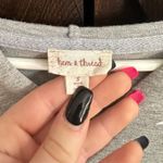 Hem & Thread grey and white hooded long sleeve Photo 3