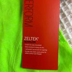Zella neon green light weight active quick dry tee shirt NWT size small Photo 4
