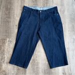 IZOD  Secret Slimming Cropped Jeans Size 18
Dark Wash Photo 0