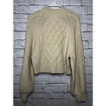 Free People  cable knit cropped pullover sweater, size XS. Photo 2